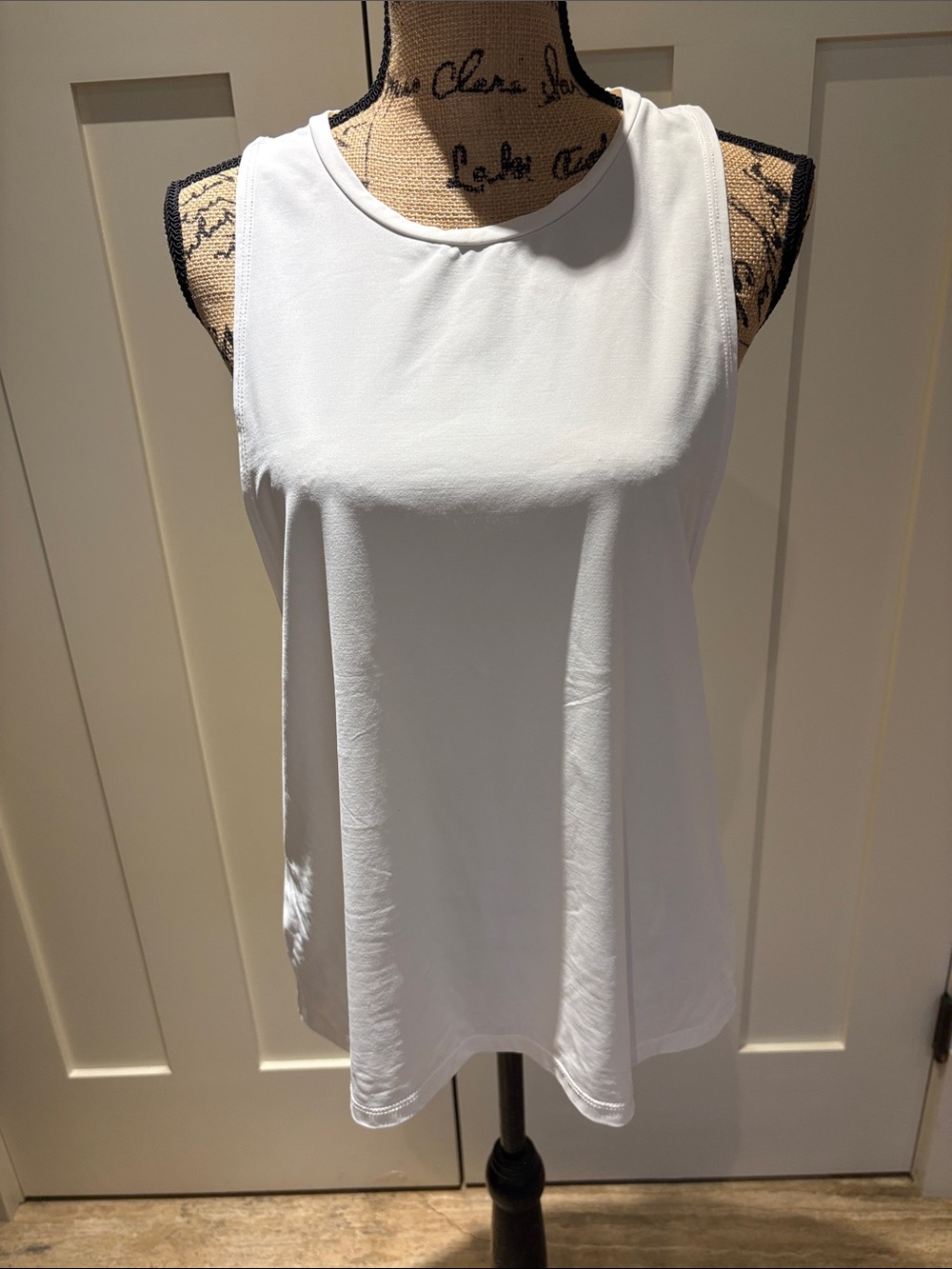 Carbon38 White Athletic Sleeveless Tank